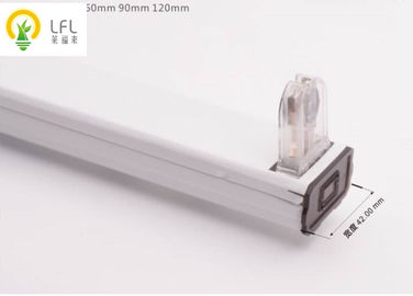 1.6m T8 LED Rohr-Diele mit Abdeckungs-Tafel-Rohr-Klammer-Plastik