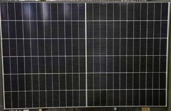 65.7 X 39.4 X 1.4 Zoll Solarzellen mit 130lm/W lumen
