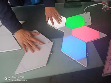 UL-Galaxie spaltete gemeinsame beleuchtende intelligente Steuer-RGB-Farbe auf